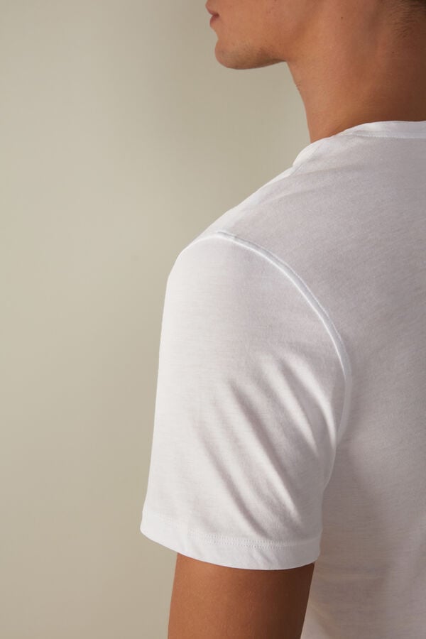 Intimssimi Short-Sleeve Crew-Neck T-Shirt in Extra-Fine Supima® Cotton White | EILVG83629