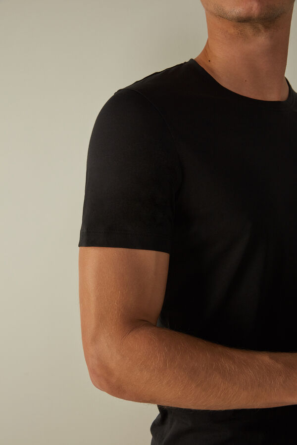 Intimssimi Short-Sleeve Crew-Neck T-Shirt in Extra-Fine Supima® Cotton Black | LILSX39055