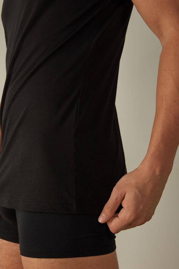 Intimssimi Short-Sleeve Crew-Neck T-Shirt in Extra-Fine Supima® Cotton Black | LILSX39055