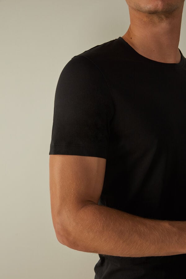 Intimssimi Short-Sleeve Crew-Neck T-Shirt in Extra-Fine Supima® Cotton Black | PILQX25999