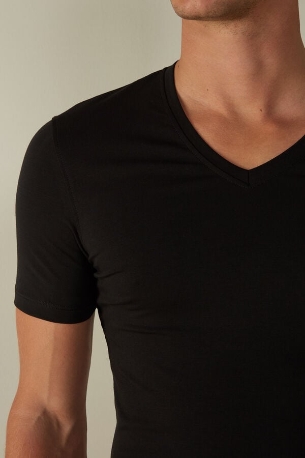 Intimssimi V-neck T-shirt in Stretch Supima® Cotton Black | BILSD39826